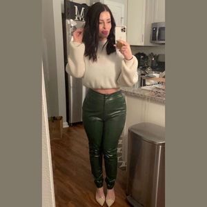 Meet your Posher, Gail